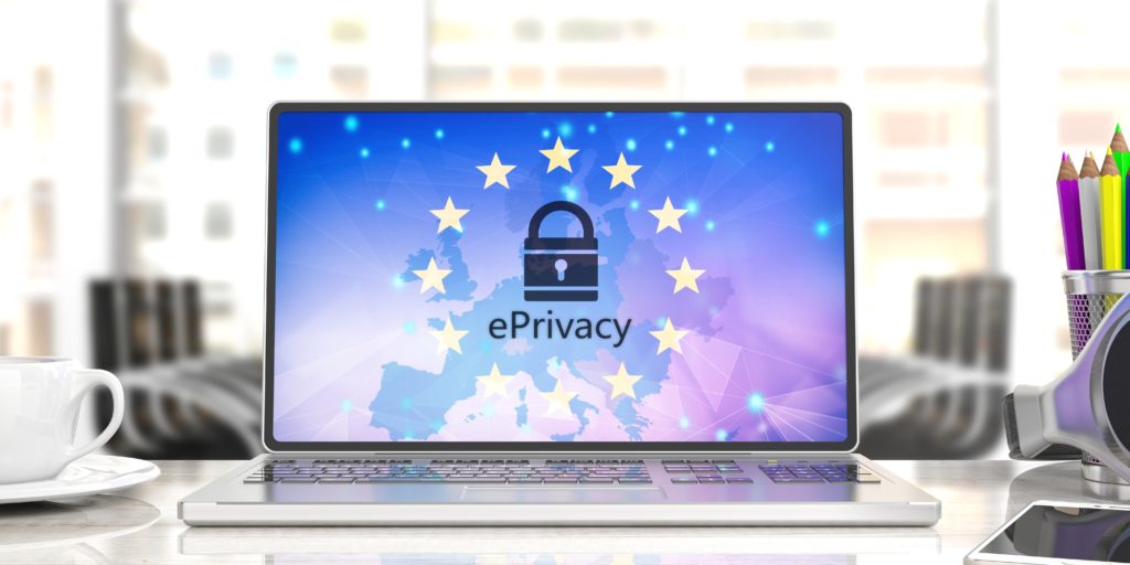 Cadenas ePrivacy sur l'Europe, symbolisant la protection des données dans l'UE.